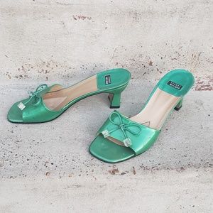 SOLD 🦋 Vintage Stuart Weitzman Vinyl Pumps